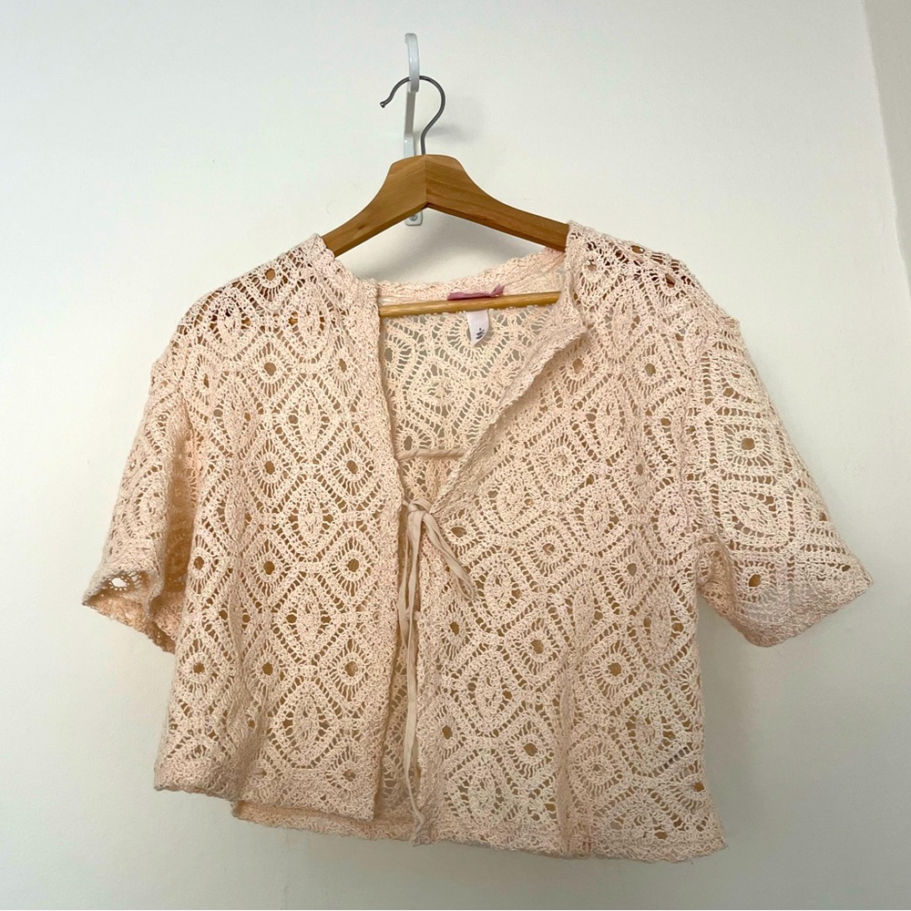 Short Sleeve Tie-Front Crochet Top